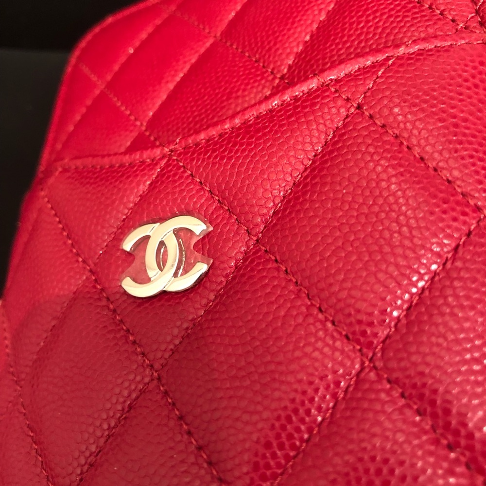 βSOLDβ CHANEL Caviar Quilted Classic Wallet Pouch - Picture 3 of 8